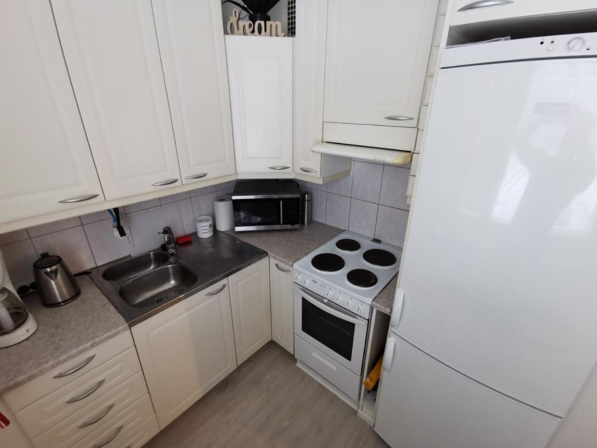 Cozy Apartment In The Center โรวานิเอมิ ภายนอก รูปภาพ